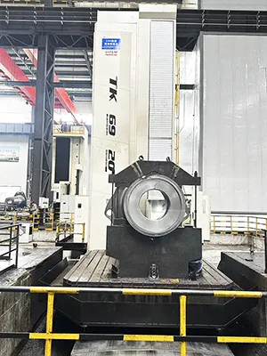 Mandriladora e fresadora CNC tipo floor