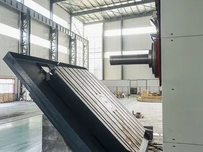 Mandriladora e fresadora CNC tipo plaina